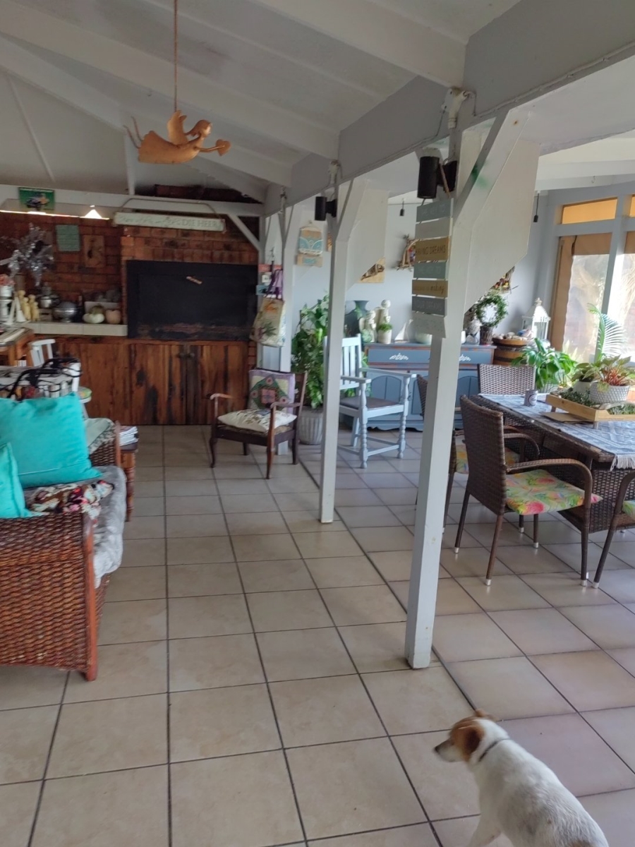 4 Bedroom Property for Sale in Ferreira Town Eastern Cape